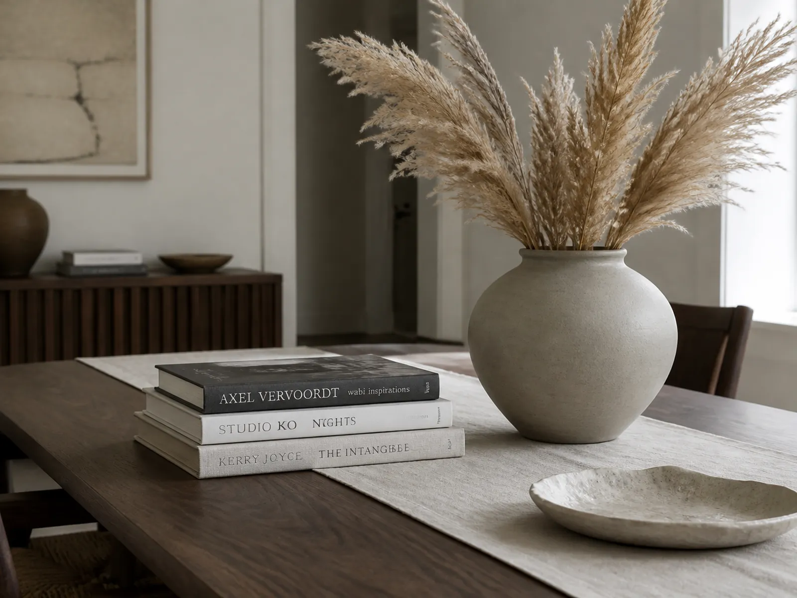 Interior walkthrough and tabletop pans